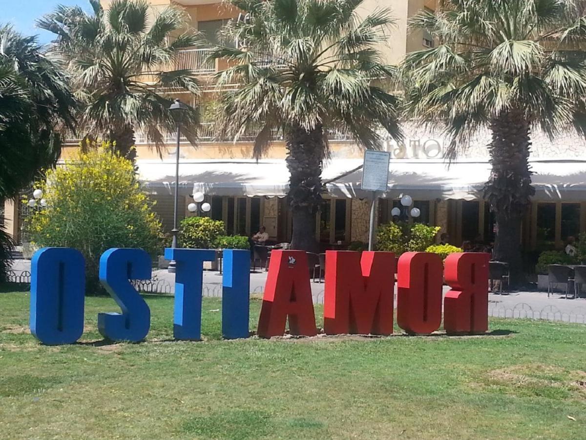 Blue Marine Di Ostia Hotel Exterior photo